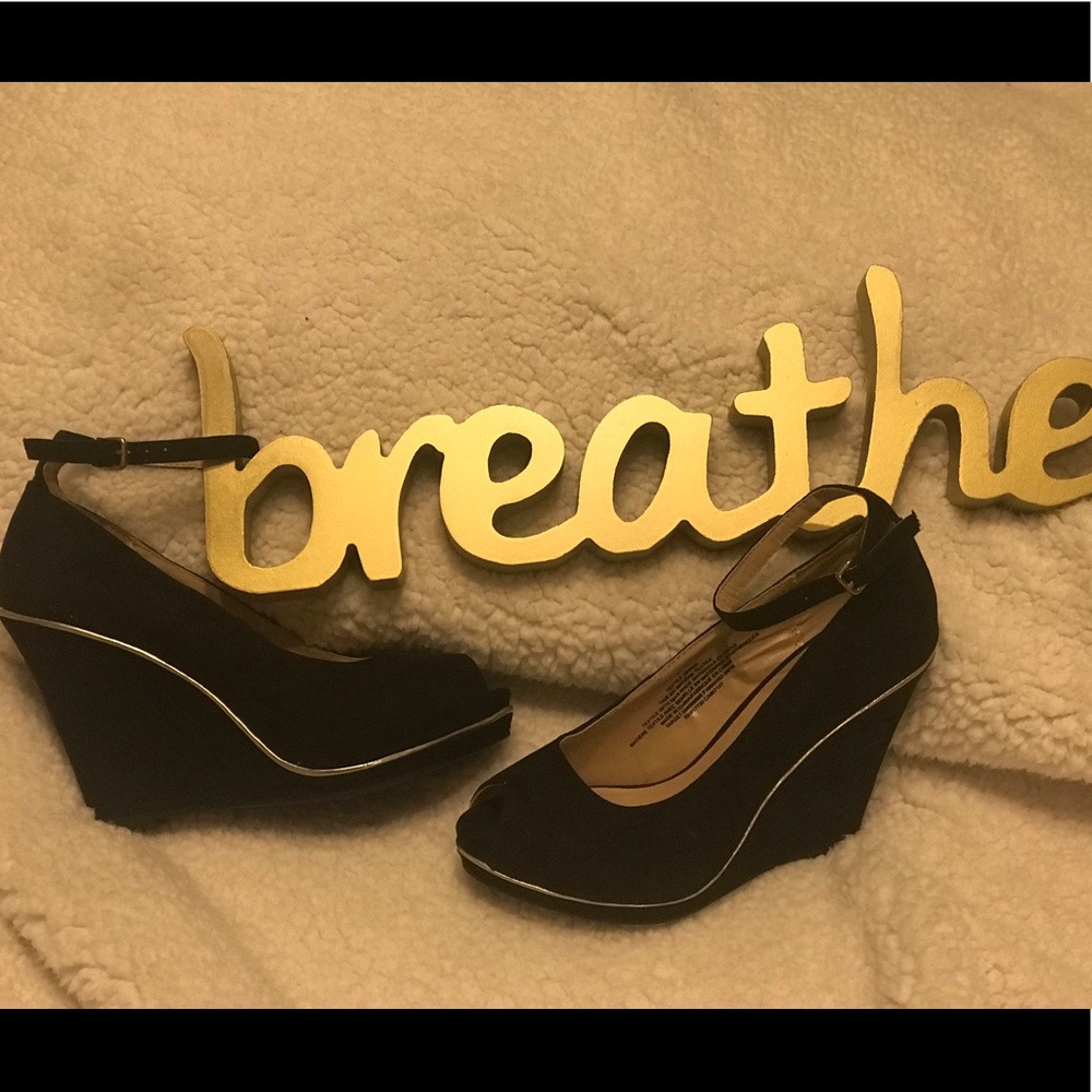 Black velour peep toe wedges with ankle strap Sz 7